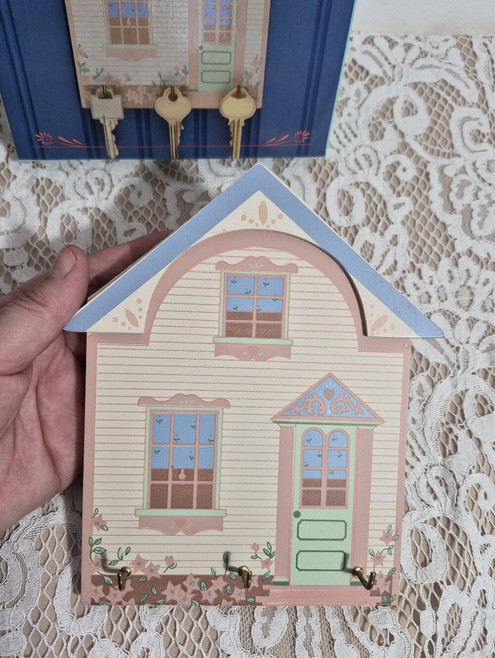 Vintage House Key Holder - Picture 4 of 8